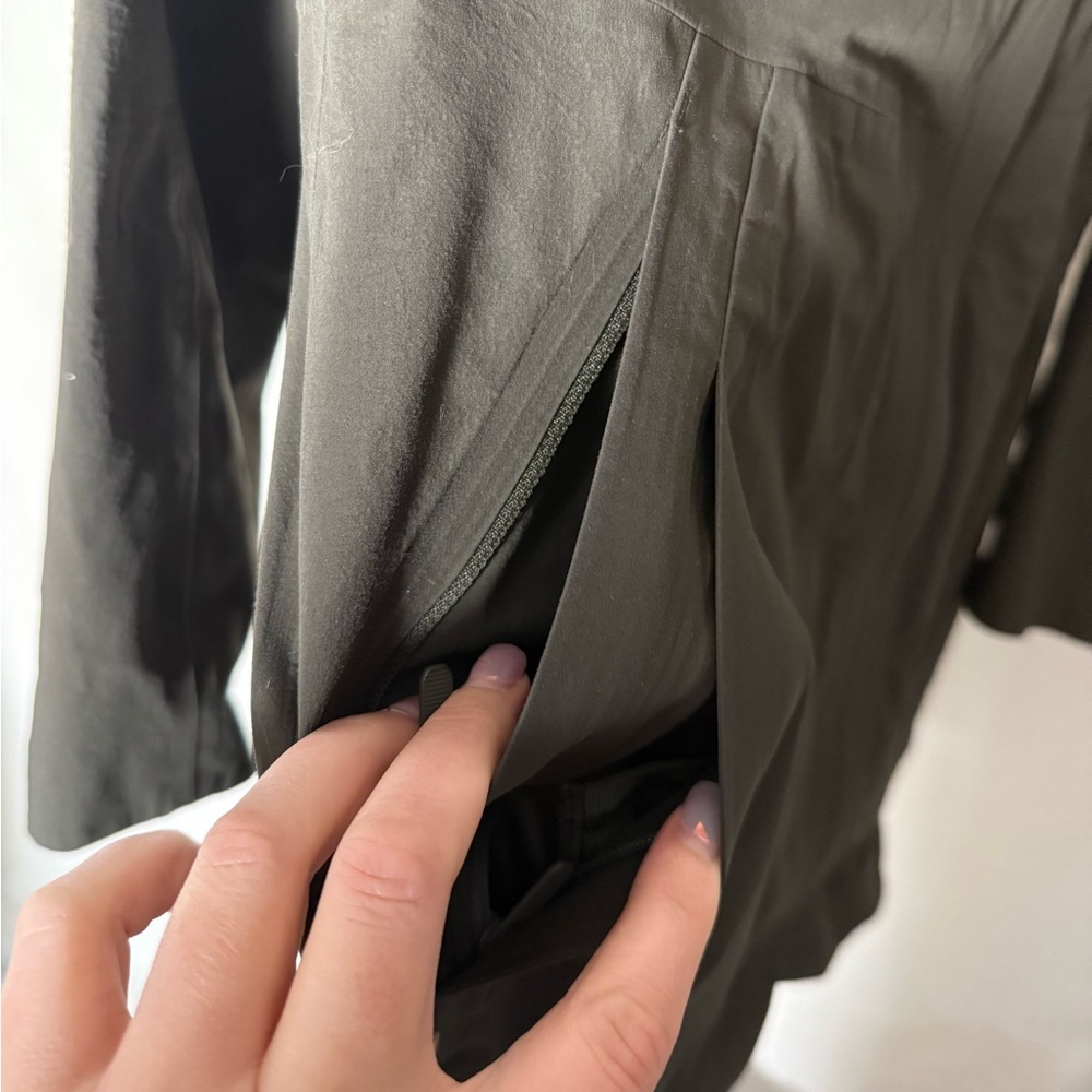 Lululemon Rain Haven Jacket *Insulated | size 4 - Picture 7 of 12